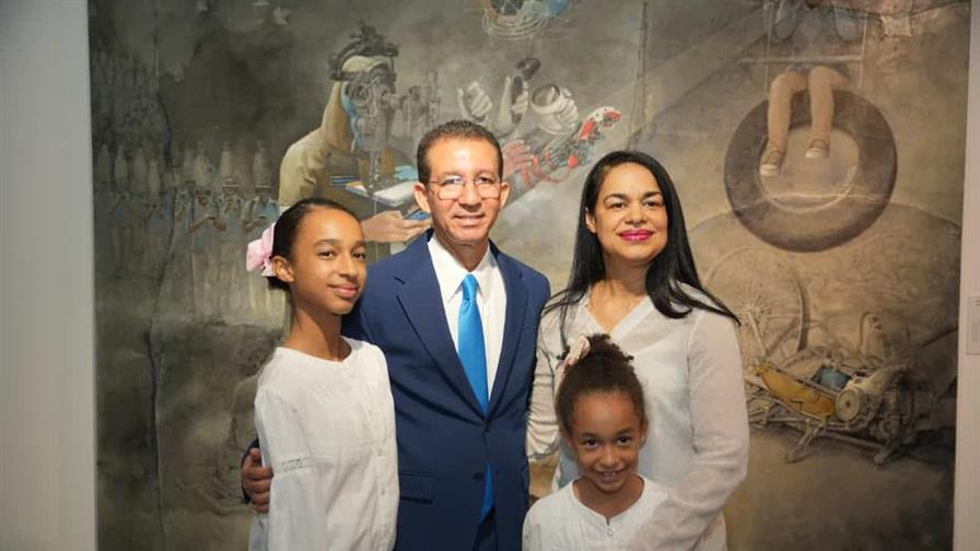 Dustin Muñoz presenta su nueva exposición "Elegía del Ser"