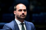 Juez De Moraes pide aceptar denuncia contra Eduardo Bolsonaro por coacción a la justicia Juez De Moraes pide aceptar denuncia contra Eduardo Bolsonaro por coacción a la justicia