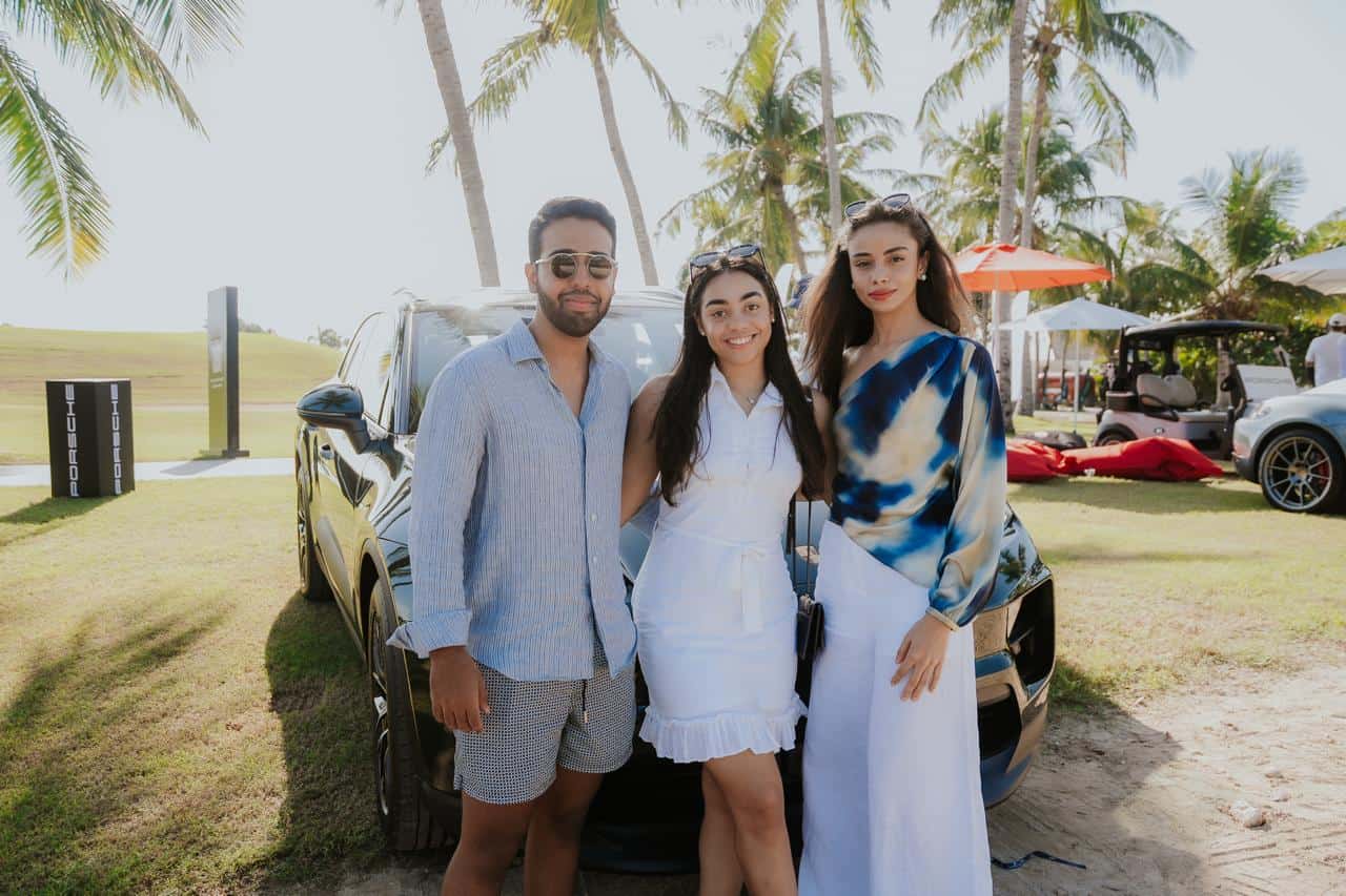 Keily María Rodríguez  Aura González y Filippo Mármol.