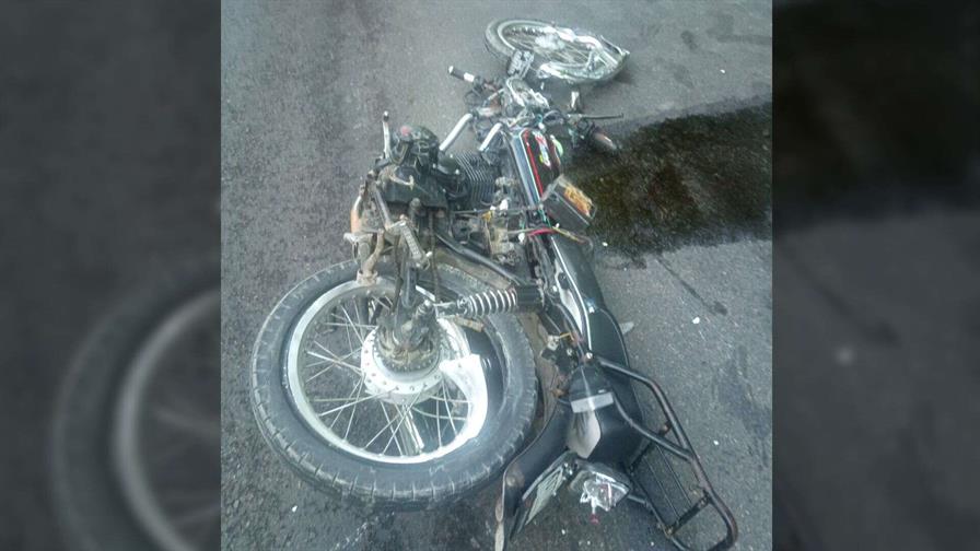 Dos jóvenes mueren tras choque entre motocicleta y autobús en la carretera de Bayahíbe
