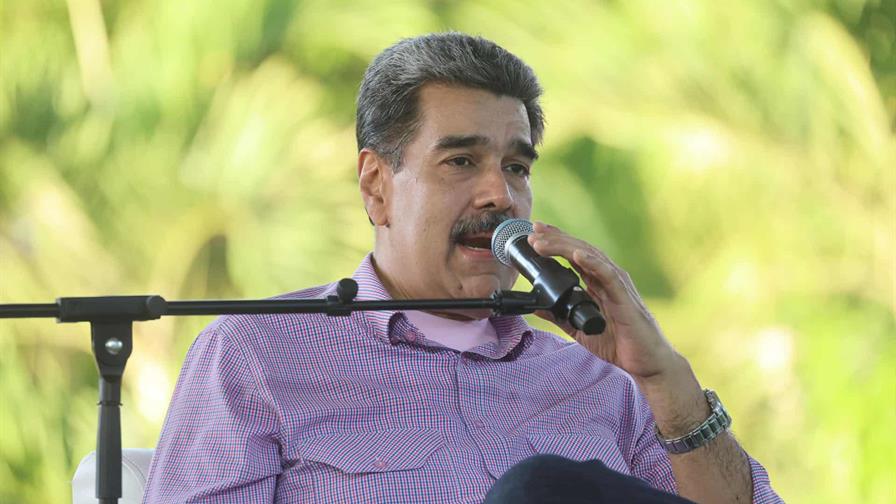 Maduro expresa a Al Sisi la voluntad de impulsar la cooperación tras 75 años de relaciones