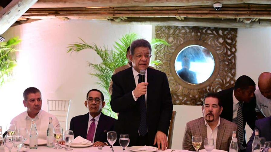 Leonel: Todos los problemas empiezan a brotar simultáneamente al gobierno