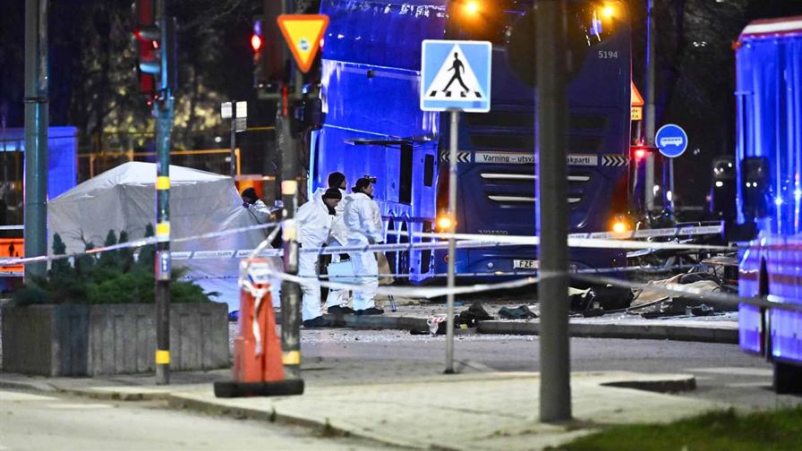 Varios muertos y heridos tras ser atropellados por un autobús en el centro de Estocolmo Varios muertos y heridos tras ser atropellados por un autobús en el centro de Estocolmo