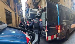 Grupos de españoles de origen dominicano pasan de controlar narcopisos a mercenarios del delito