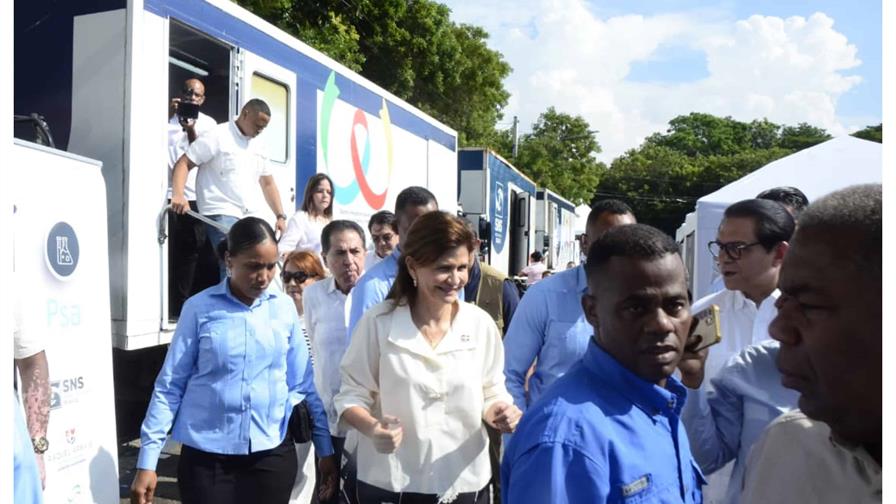 La vicepresidenta Raquel Peña encabeza jornada "Estamos en Familia" en Santiago La vicepresidenta Raquel Peña encabeza jornada "Estamos en Familia" en Santiago