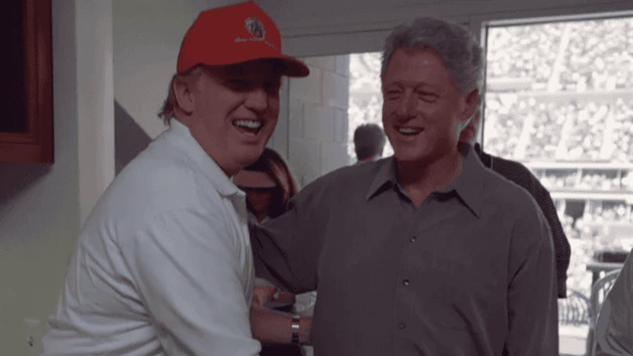 Trump y Clinton, unidos alguna vez: fotos del 2000 recuerdan su vieja amistad Trump y Clinton, unidos alguna vez: fotos del 2000 recuerdan su vieja amistad