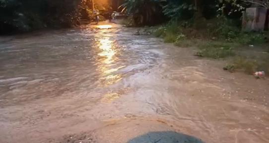 Las lluvias en Puerto Plata provocan el desbordamiento de ríos