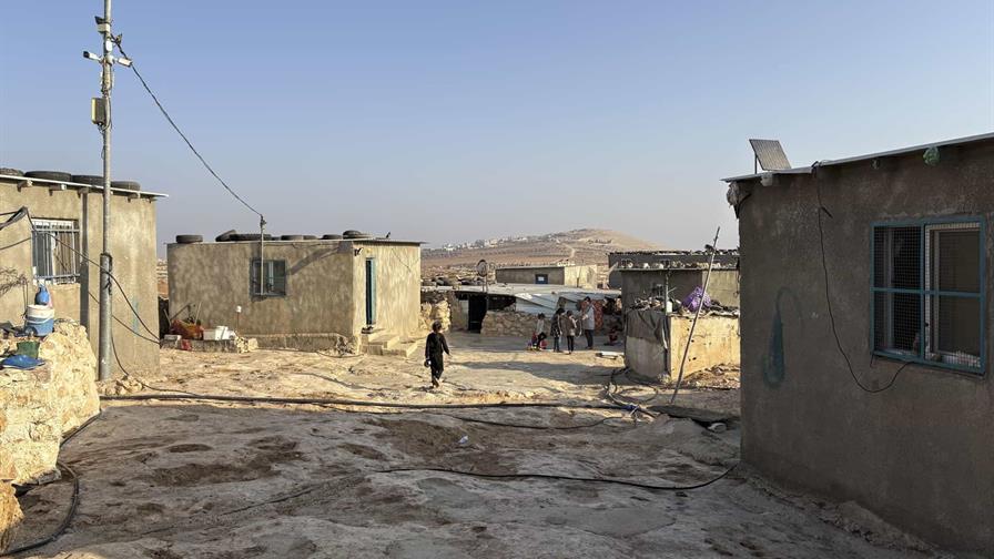 Colonos israelíes queman viviendas y coches de palestinos cerca de Belén Colonos israelíes queman viviendas y coches de palestinos cerca de Belén