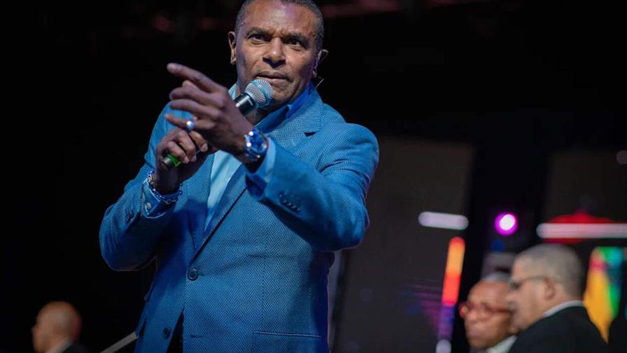 El salsero El Canario celebra 50 años de carrera con una gira que iniciará en Nueva York El salsero El Canario celebra 50 años de carrera con una gira que iniciará en Nueva York