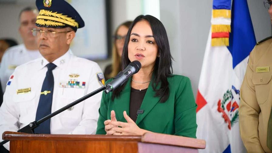 Gobierno implementará sistema interconectado con la Interpol para fortalecer controles migratorios Gobierno implementará sistema interconectado con la Interpol para fortalecer controles migratorios