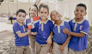 El Minerd felicita a más de dos millones de alumnos en el Día Internacional del Estudiante