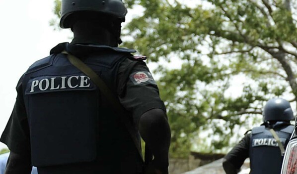 Bandas armadas secuestran en Nigeria a al menos 40 personas Bandas armadas secuestran en Nigeria a al menos 40 personas