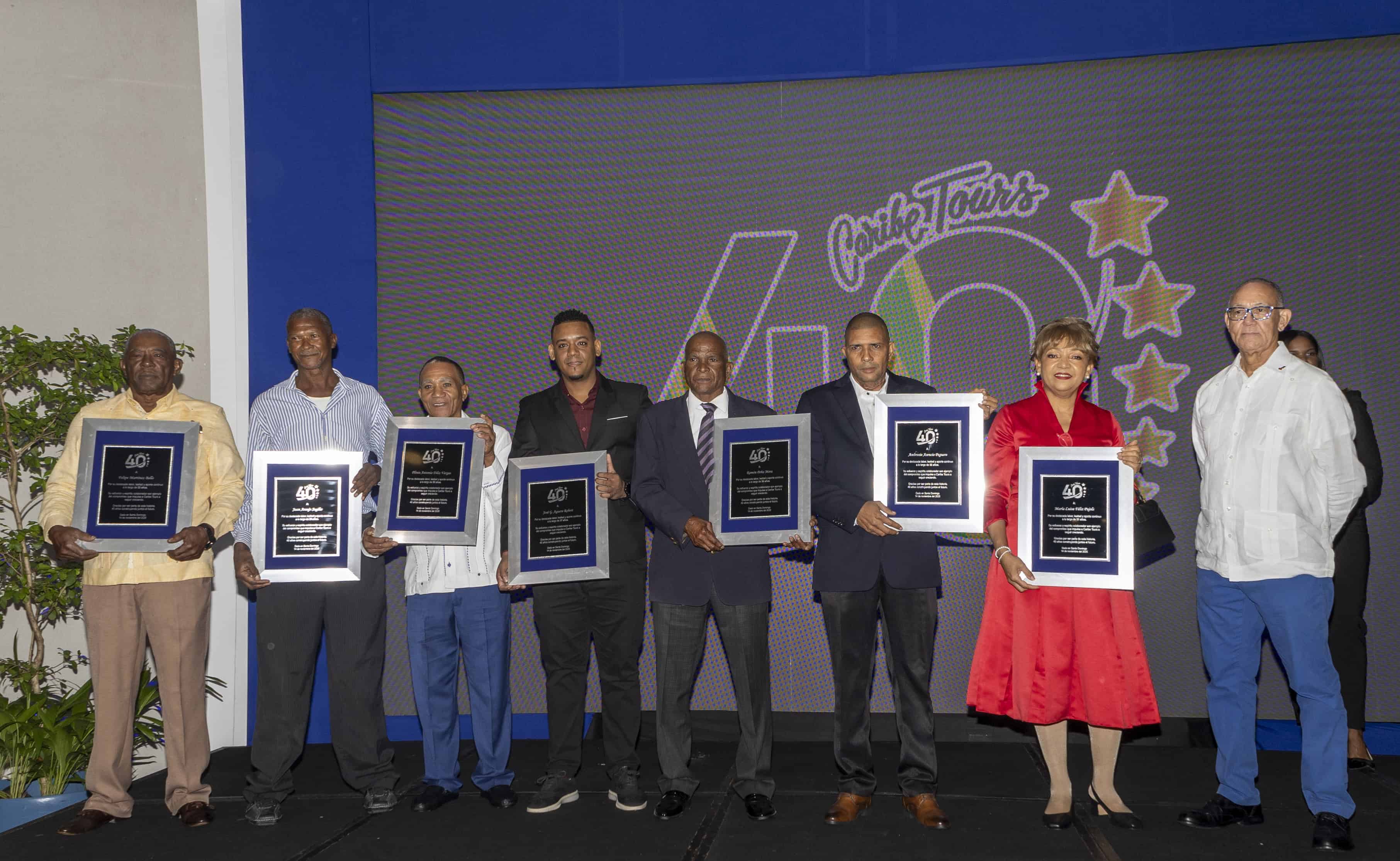 Felipe Martínez, Juan Araujo, Plinio Féliz, José Aguero, Ramón Pérez, Ambrosio Asencio, María Luisa Féliz y William Castro.