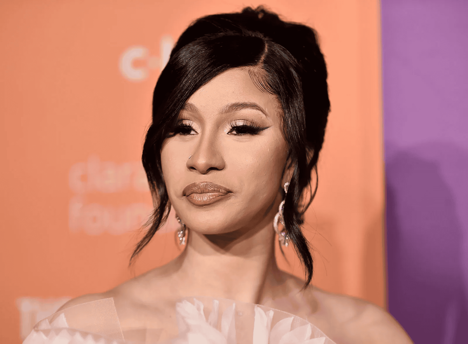 Cardi B dice que se siente en peligro tras un año de acoso y amenazas