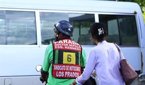 Motoconchistas apoyan eliminar el medio casco; pero piden buscar solución para los pasajeros