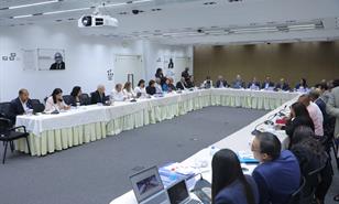 Hacienda defiende el presupuesto de 2026 ante comisión de legisladores