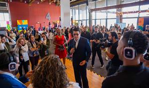 Ministro David Collado presenta en Colombia la plataforma "Conoce el Paraíso"