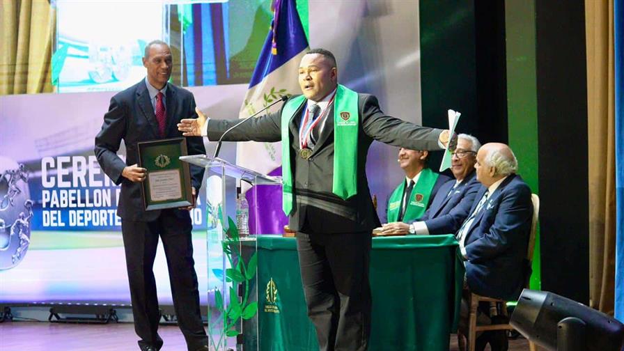 El día más glorioso de Joan Guzmán lo vivió sin su padre El día más glorioso de Joan Guzmán lo vivió sin su padre