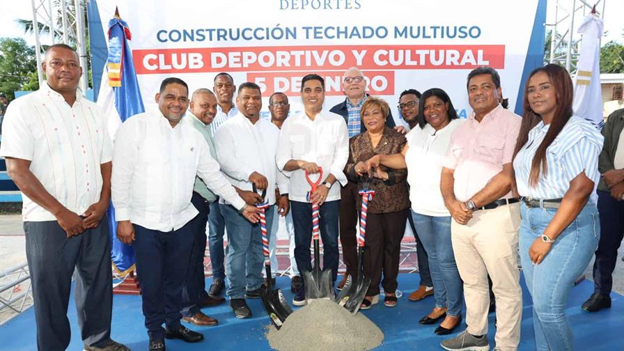 Ministro Cruz inicia construcción de cinco techados multiusos por RD$ 116 millones