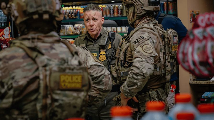 Gregory Bovino, el verdugo que ejecuta las redadas de Trump con tácticas fronterizas