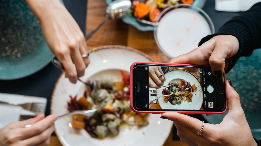 Los comensales jodemos, pero no tanto Los comensales jodemos, pero no tanto