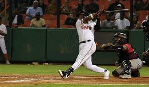 Bryan de la Cruz fue electo Jugador M&aacute;s Valioso del torneo de b&eacute;isbol invernal