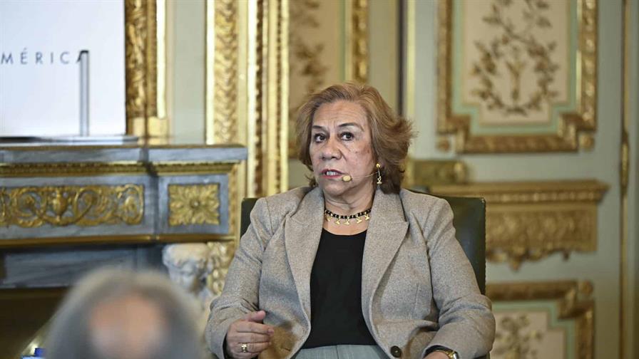 La canciller colombiana pide que se depuren responsabilidades por los bombardeos a menores