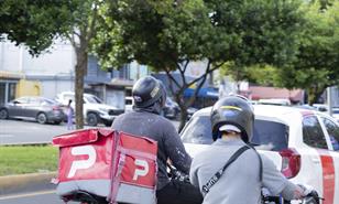 ¿Qué casco debes usar para evitar multas de tránsito?