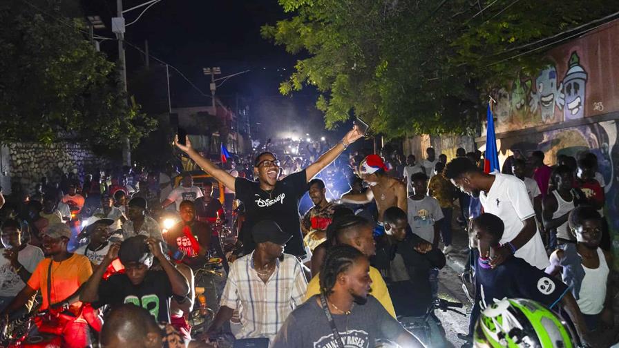Milagro en Curazao: Haití sale a festejar pase al Mundial mientras el país enfrenta a las bandas Milagro en Curazao: Haití sale a festejar pase al Mundial mientras el país enfrenta a las bandas