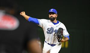 César Valdez lanza seis entradas en blanco, Licey vence a los Gigantes
