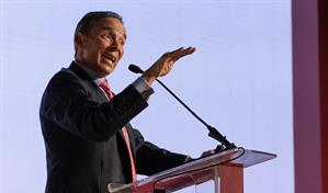 Ricardo Ernst destaca potencial de América Latina en inauguración del E. León Jimenes Speaker Series