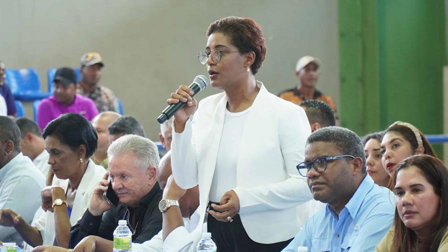 Gobierno realiza asamblea provincial en Hig&uuml;ey para buscar soluciones integrales