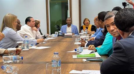 Si empresarios y trabajadores no logran acuerdo, el Congreso se impondr&iacute;a con la reforma laboral