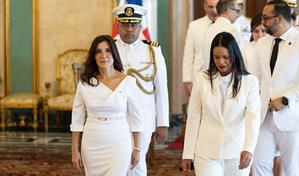 Nueva embajadora de EE. UU. en RD asume funciones destacando valores comunes entre ambas naciones