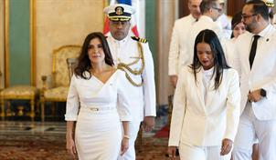 Nueva embajadora de EE. UU. en RD asume funciones destacando valores comunes entre ambas naciones