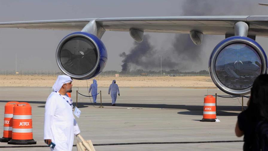 Un piloto muerto tras accidentarse un avión del Ejército indio en el Dubai Airshow
