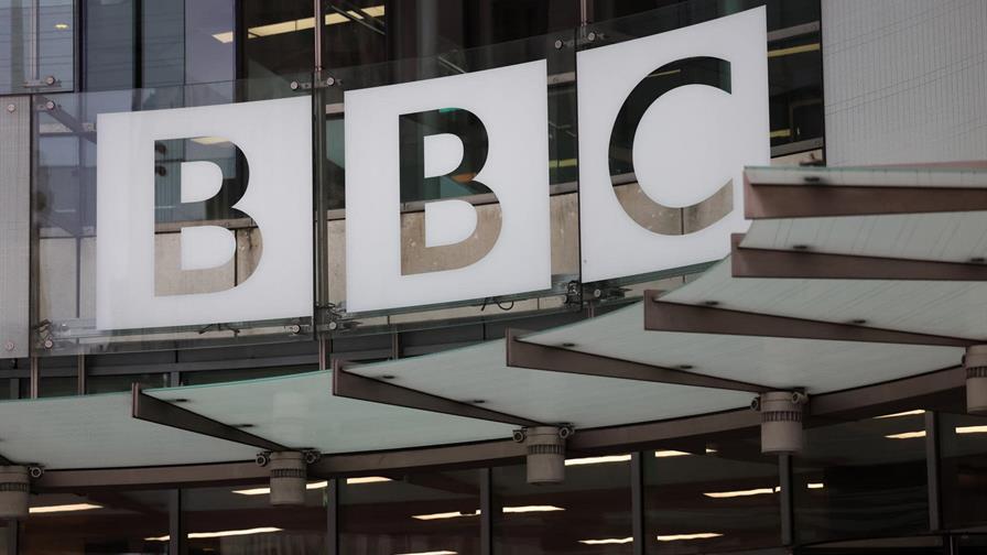 BBC perdió 1,400 millones de dólares en un año por impago de licencias y menos clientes