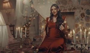 La joven cantautora Cristina Casado presenta su nuevo sencillo Don´t ask don´t tell