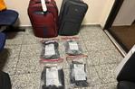 Apresan a extranjera que intentó viajar con cuatro paquetes de cocaína desde aeropuerto dominicano