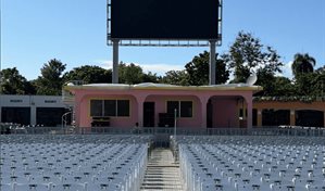 República Dominicana lista para gozar el "DeBÍ Tirar Más Fotos World Tour" de Bad Bunny
