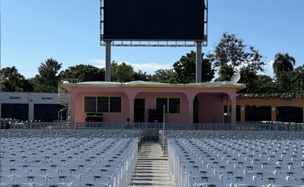 República Dominicana lista para gozar el "DeBÍ Tirar Más Fotos World Tour" de Bad Bunny