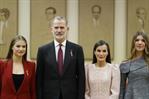 El rey Felipe VI destaca la transición democrática de España como modelo