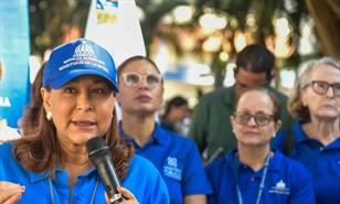 Los feminicidios bajan 16 % en comparación con el mismo periodo del 2024, según ministra de la Mujer