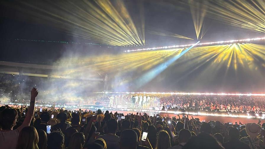 Bad Bunny arranca en RD su gira mundial "Debí tirar más fotos" Bad Bunny arranca en RD su gira mundial "Debí tirar más fotos"