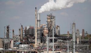 La COP30 entra en prórroga por divisiones sobre la salida de combustibles fósiles