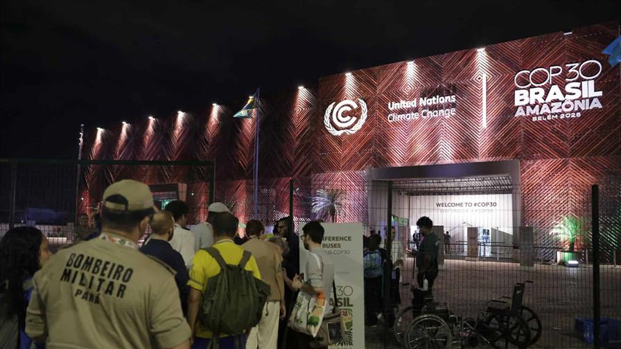 Divisiones sobre salida de combustibles fósiles amenazan con hundir la COP30