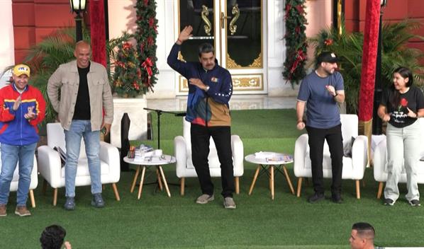 A mí no me para nadie: Maduro baila en medio de asechanzas de EE. UU.