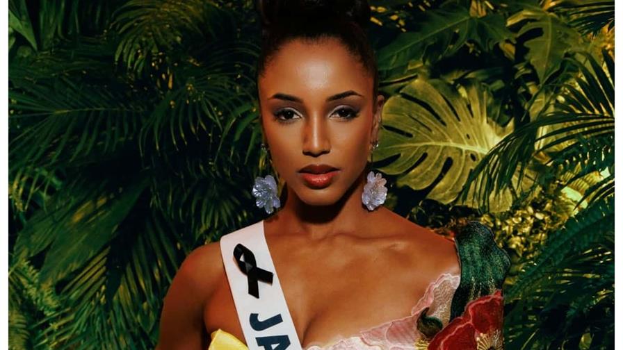Se complica el estado de Miss Jamaica tras fuerte caída durante el certamen que la mantiene en UCI