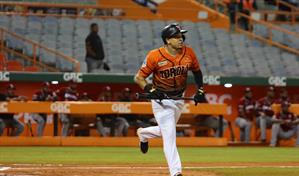 Los Toros anotan dos en el décimo y dejan en el terreno al Licey en el primero de doble cartelera