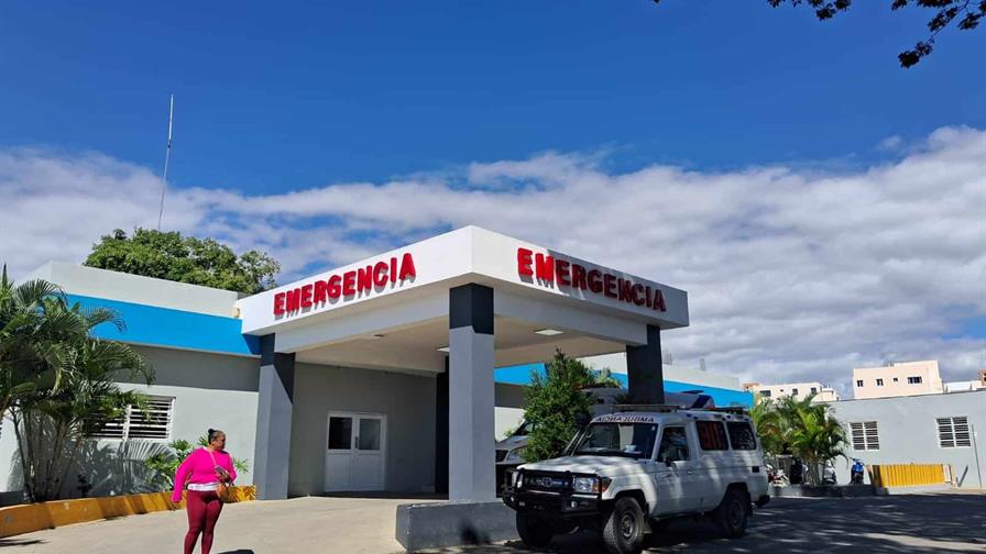 Afectados del accidente en Valverde fueron curados y entregados a Migración Afectados del accidente en Valverde fueron curados y entregados a Migración